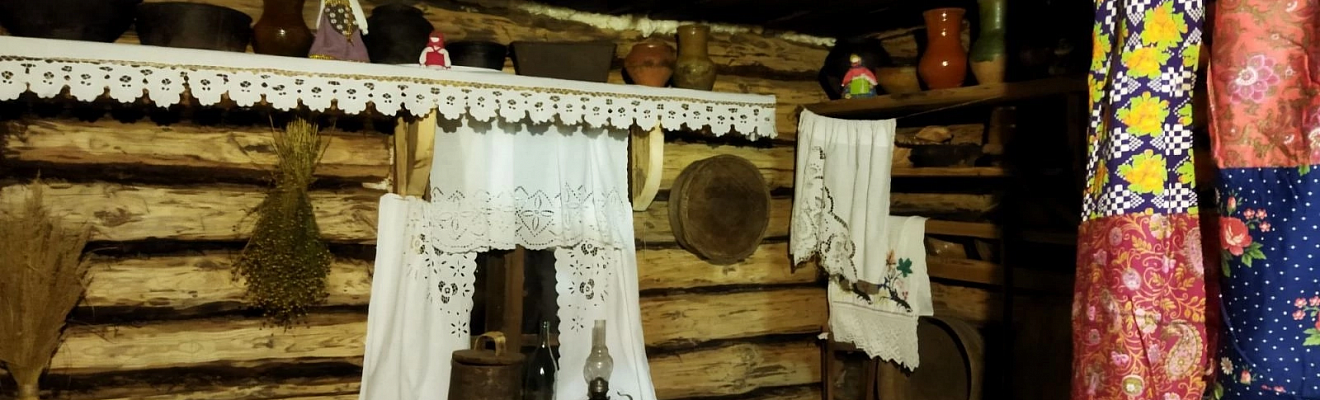 Сельский дворик