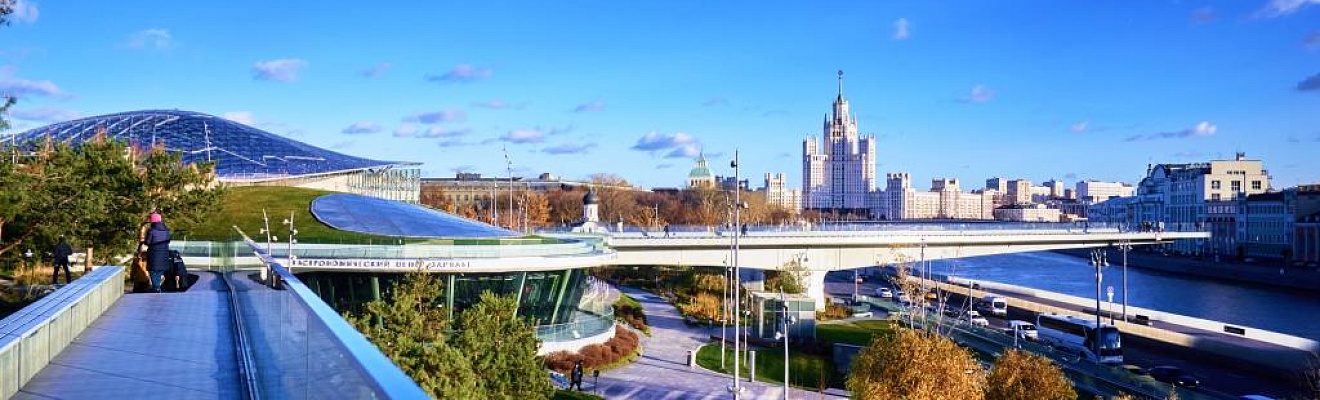 Москва с прогулкой на теплоходе